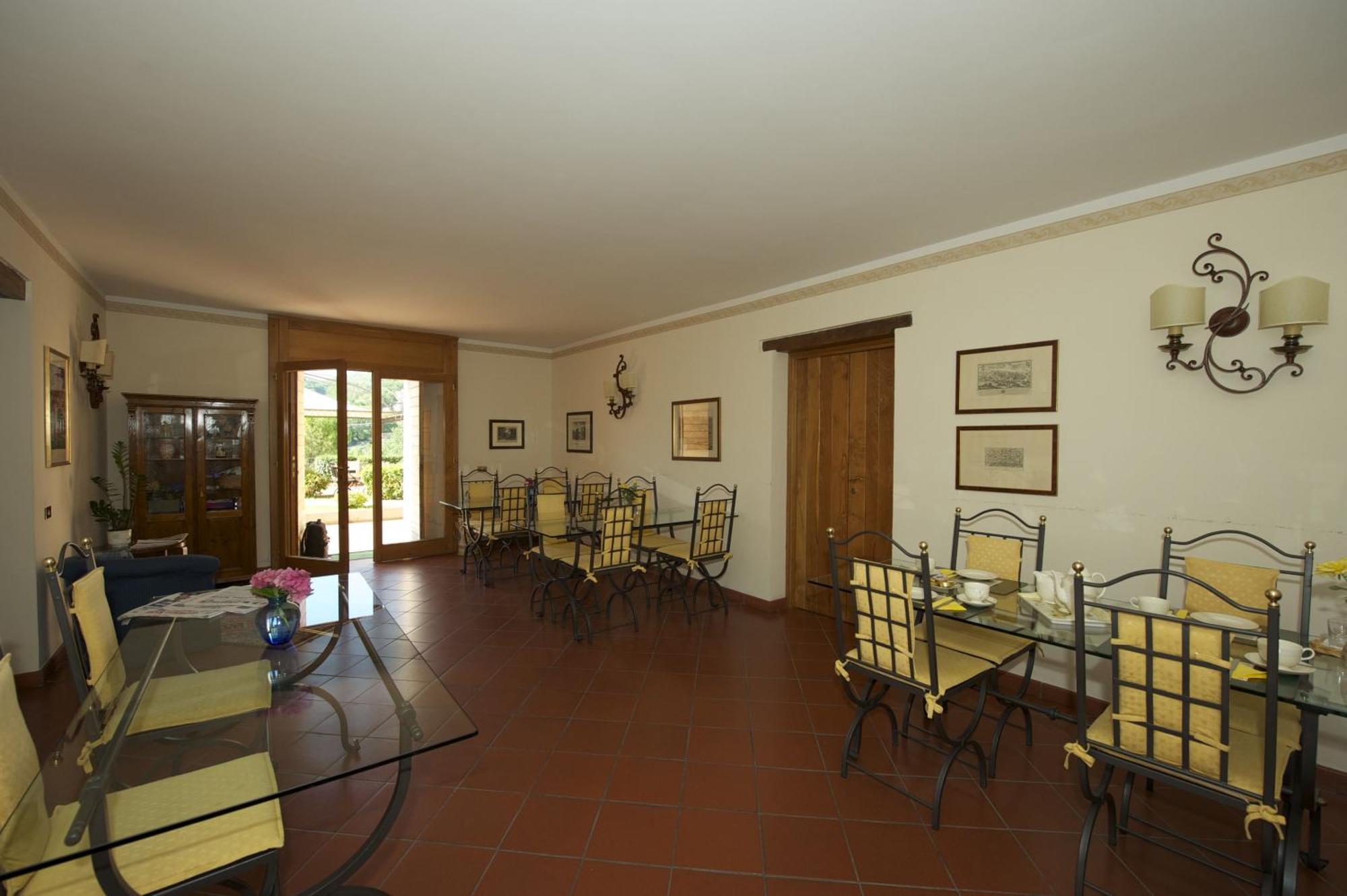ספולטו Albergo Villa Cristina מראה חיצוני תמונה