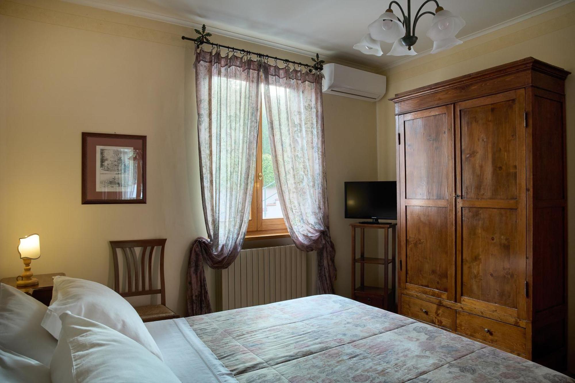 ספולטו Albergo Villa Cristina מראה חיצוני תמונה