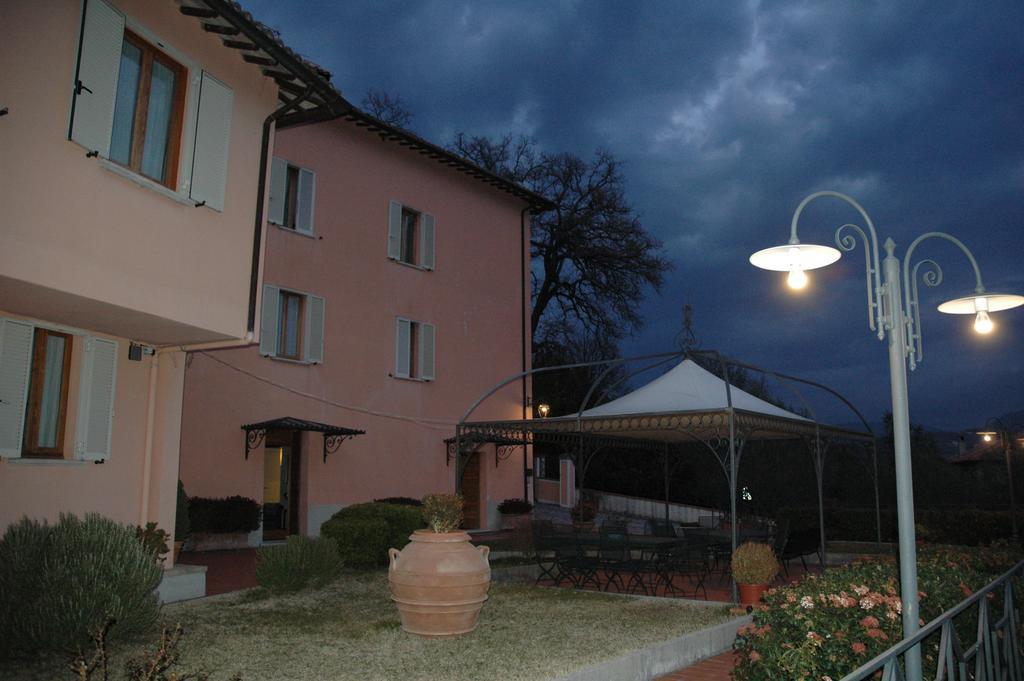 ספולטו Albergo Villa Cristina מראה חיצוני תמונה