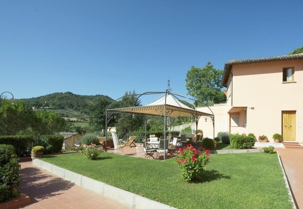 ספולטו Albergo Villa Cristina מראה חיצוני תמונה