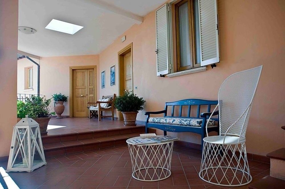 ספולטו Albergo Villa Cristina מראה חיצוני תמונה